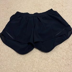 lululemon hottie hot shorts